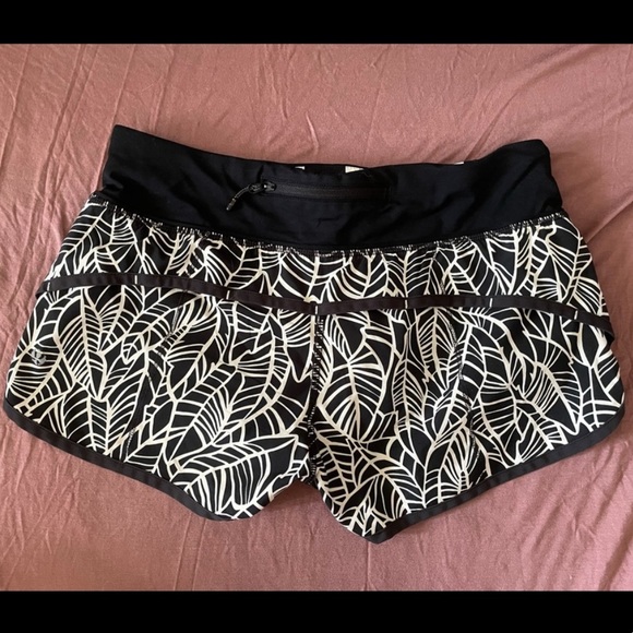 Lululemon Run Speed Shorts 2.5” - Picture 6 of 6